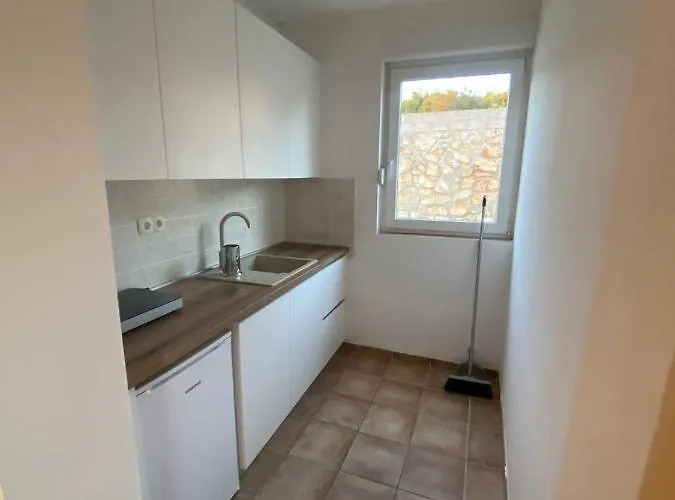 Konukevi Dalmatia 3*
