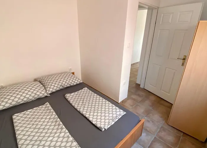 Konukevi Dalmatia 3*