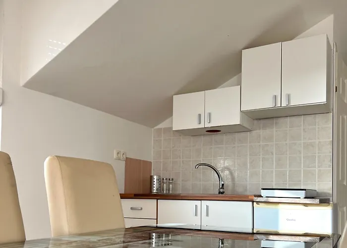 Konukevi Dalmatia 3*